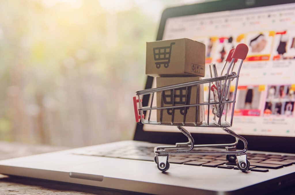 Cât costă să deschizi un magazin online și de ce diferă atât de mult prețurile